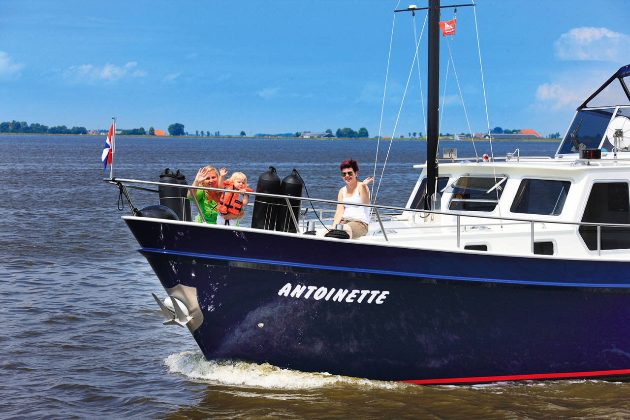 Geniet met familie op de boot